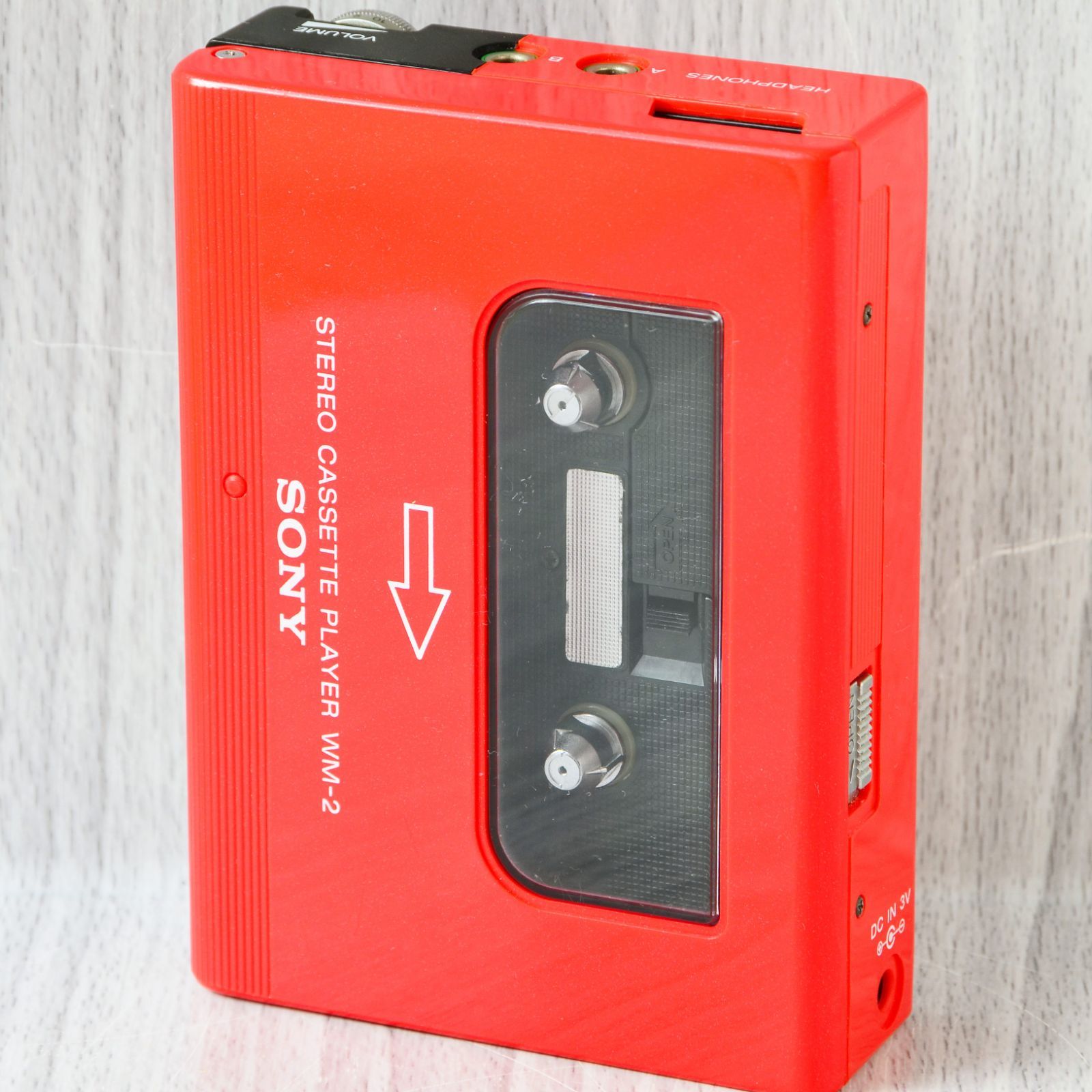 SONY WALKMAN WM-2 カセットウォークマン 赤 ケース付 整備済