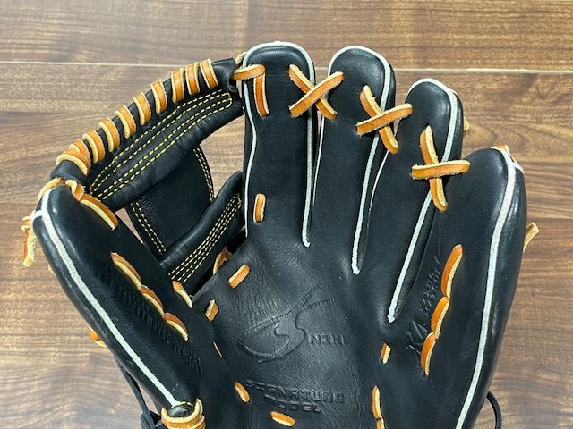 野球 軟式少年用グラブ 内野手用(松井稼頭央モデル） ナイキ