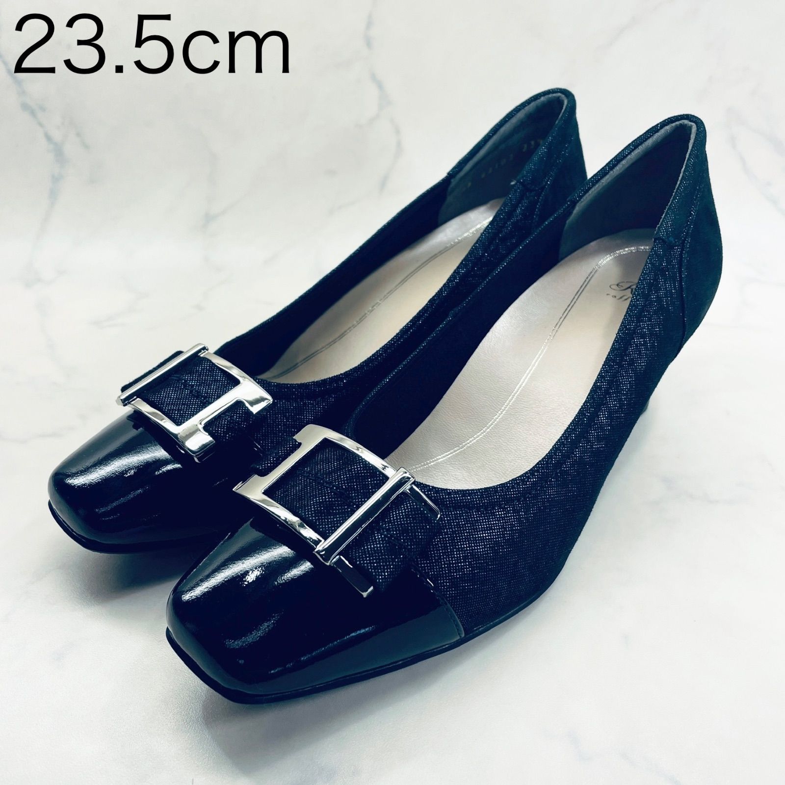 リズラフィーネ バックルモチーフコンビパンプス 23.5㎝ 紺