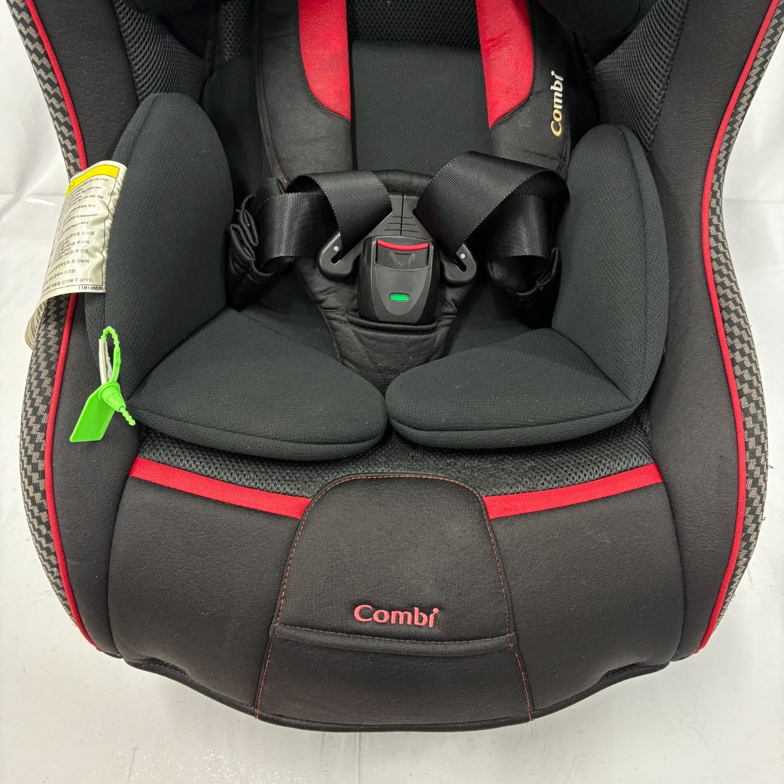 Combi チャイルドシート　マルゴットEG 黒 赤 コンビ チャイルドシート マルゴット