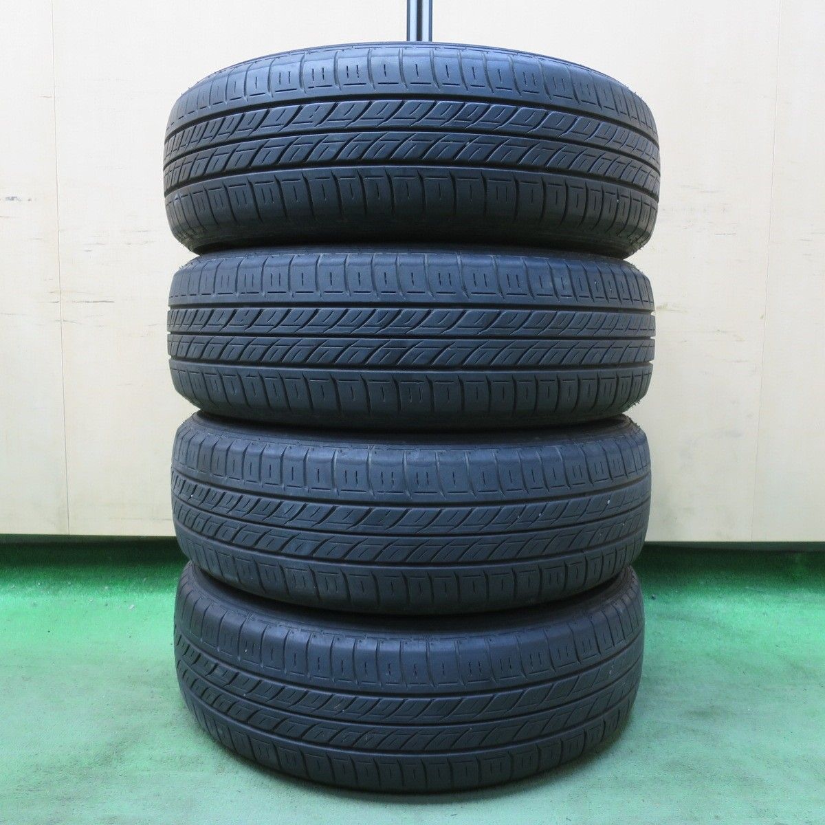 175|65R15 ダンロップ