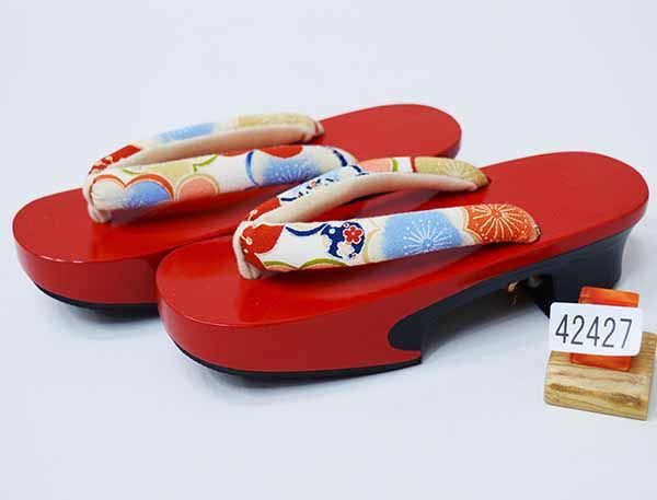 下駄 桐下駄 女性用 赤台 小判型 24cm フリーサイズ 適合足