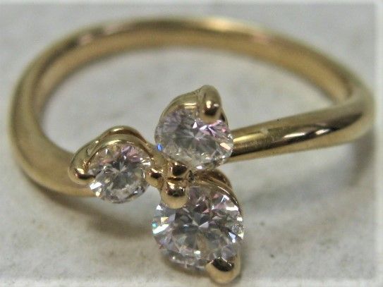 田崎真珠タサキTASAKI K18 18金 リング 指輪 ダイヤ3ヶ0.59ct