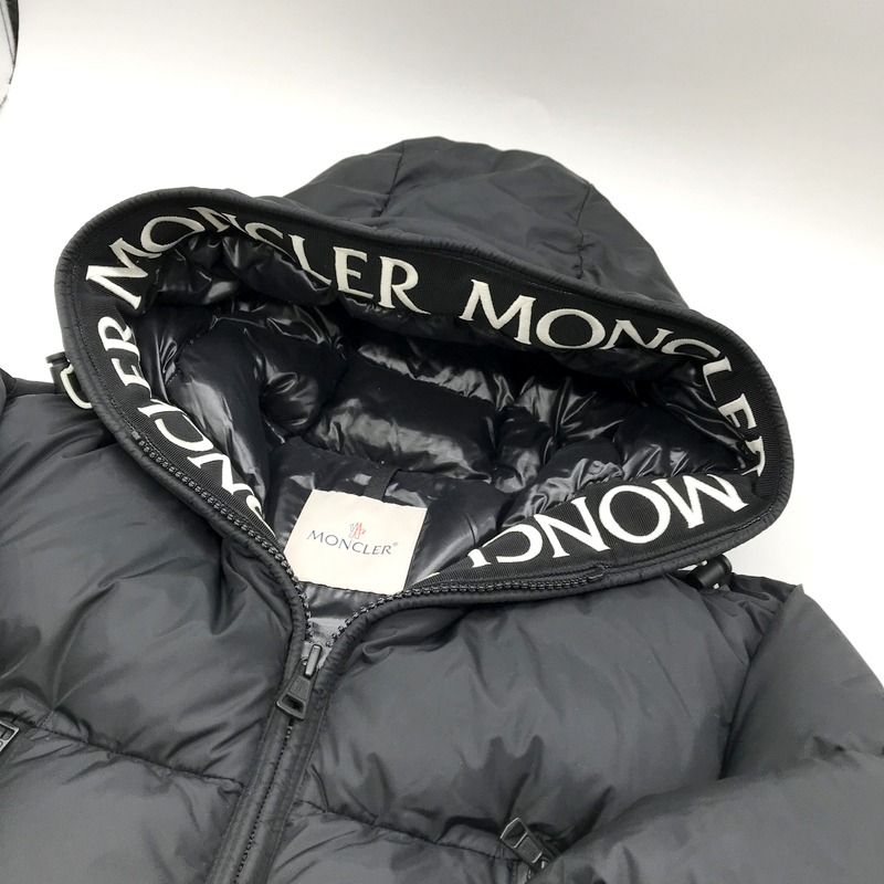 MONCLER MONTCLA GIUBBOTTO ダウンジャケット 美品 ロゴ 刺繍 フード 