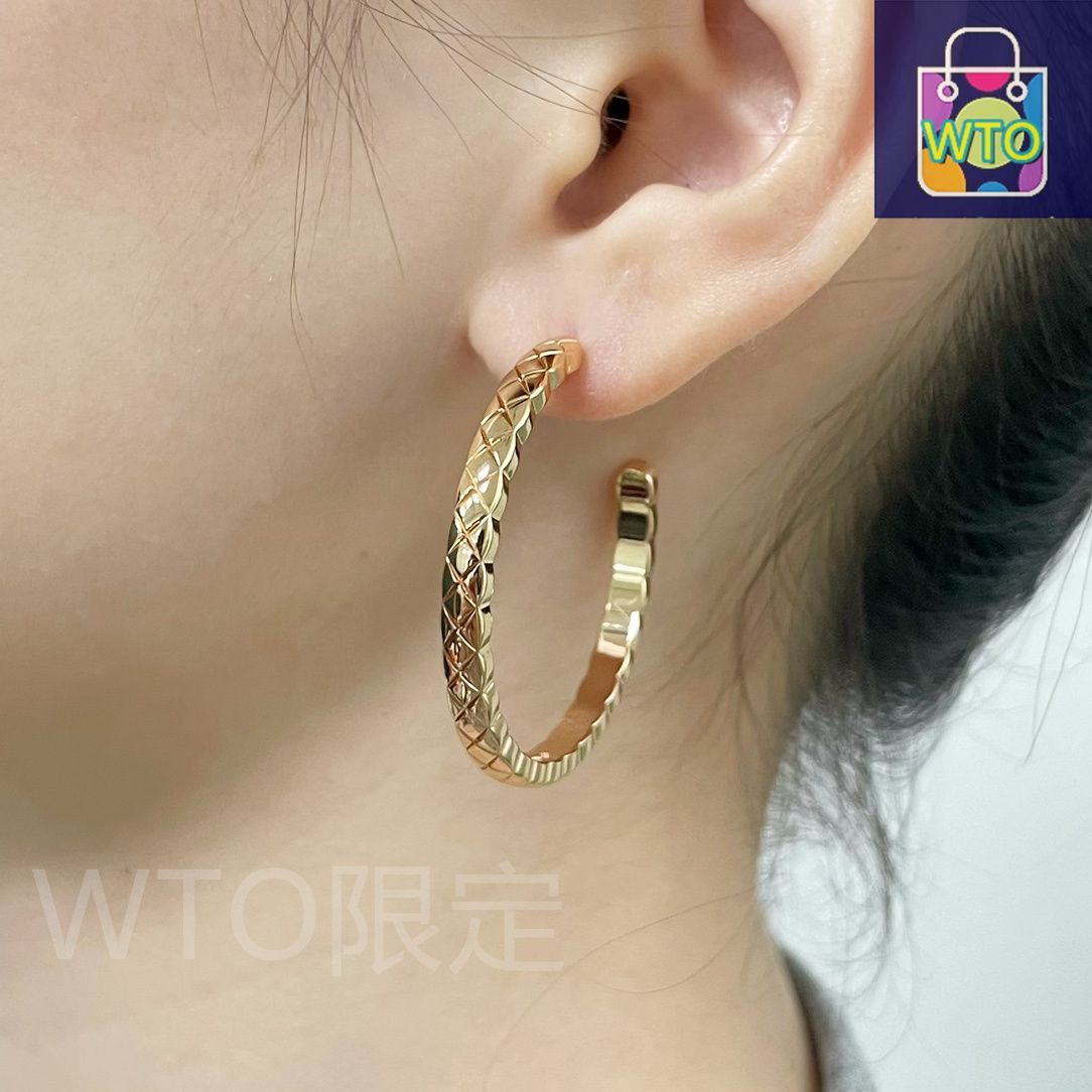 【シャネル】イヤリング ラージサイズ 個性派デザイン☆ 今日特価】V 金素材 CHANEL シャネル CNC 精密彫刻 ラージサイズ