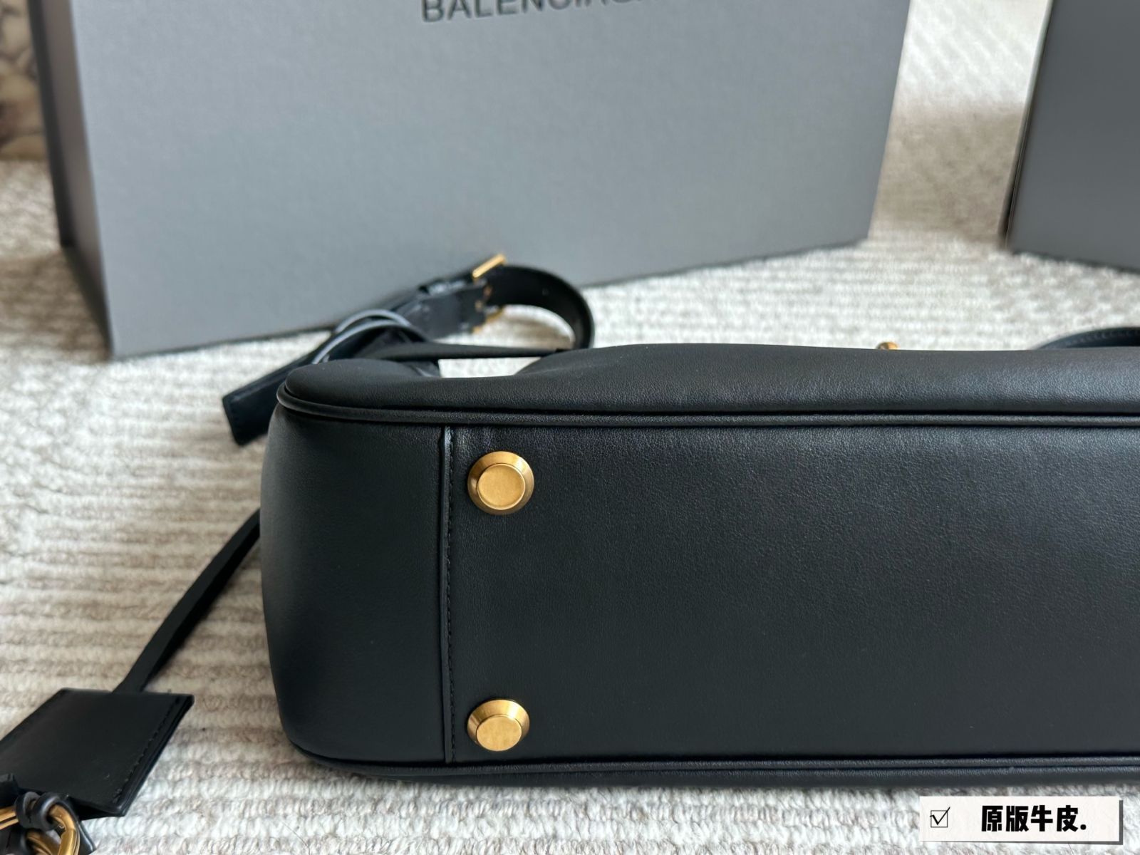 【関税＆送料込み】Balenciaga Locker Hobo M Shoulder Bag Bag > Balenciaga Locker Medium North-South Hobo Bag