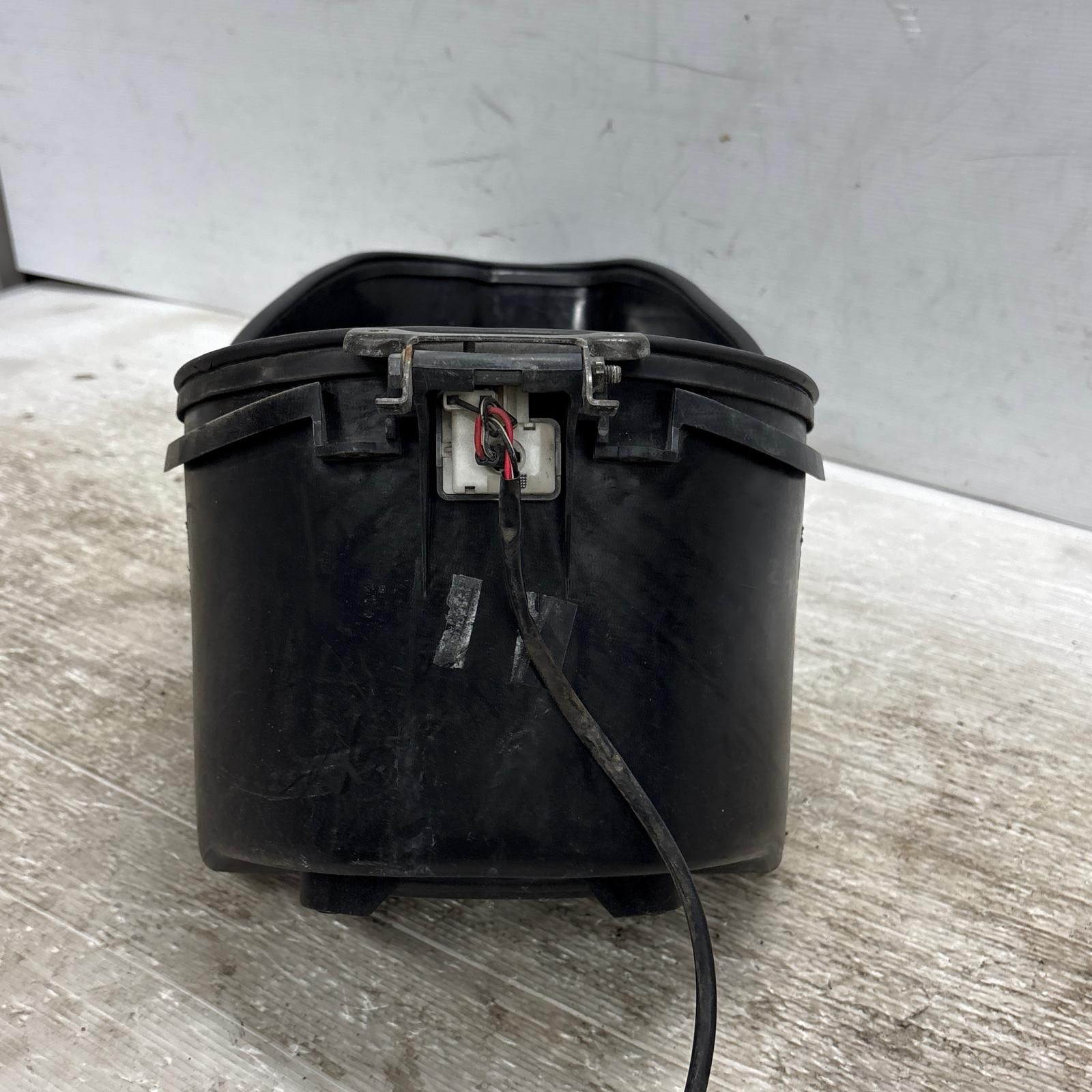 ♪アドレス110　CF11A　メットインボックス マニュアル広いメンテエリアを確保する！アドレス110（2スト）の