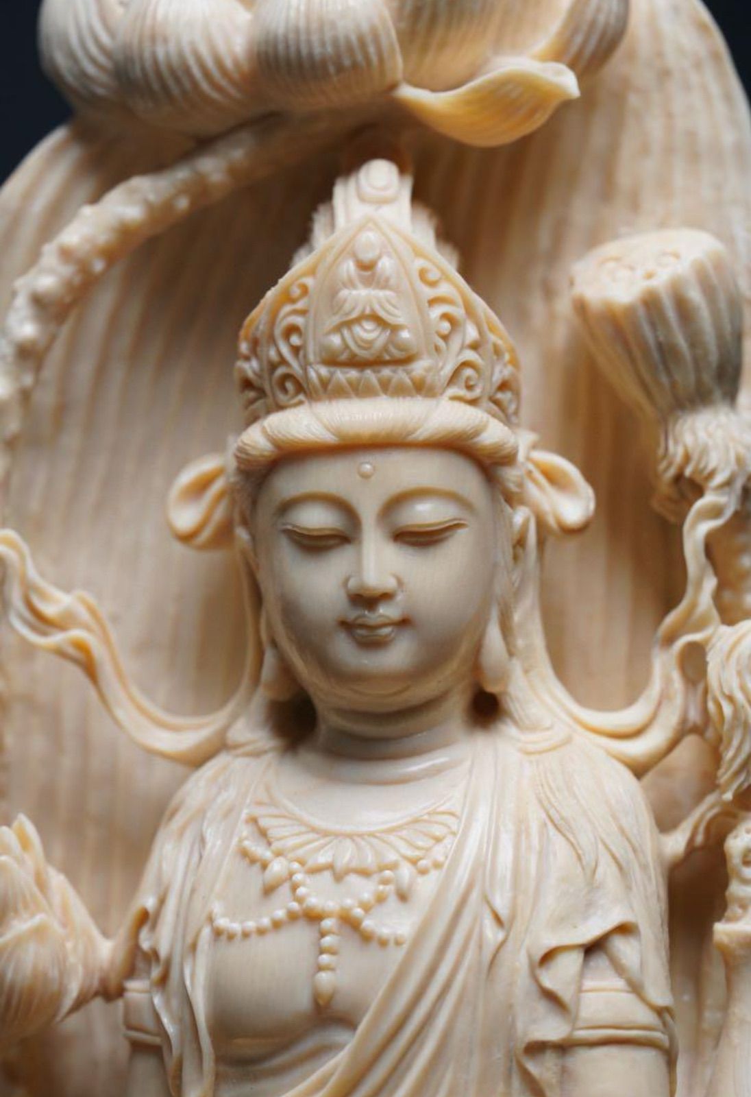 天然マンモス牙美しい手作り彫刻自在観音 置物 天然マンモス牙美しい