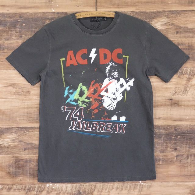 ジャンクフード Tシャツ メンズ JUNK FOOD AC/DC 74 JAILBREAK - kei