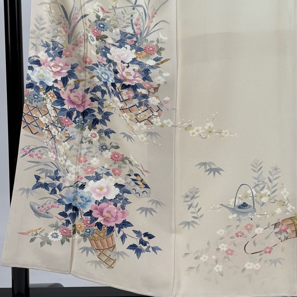 和田光正 色留袖 金彩 菊 萩 桔梗 柴垣 蛇籠 着物 045a d