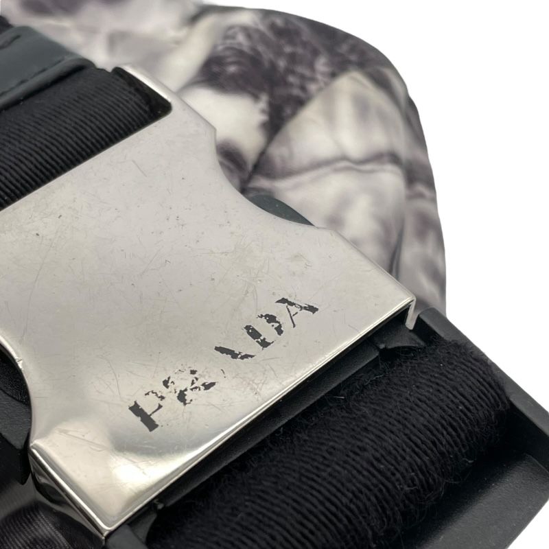 プラダ PRADA ボディバッグ 2 VZ 092 グレー ホワイト ナイロン メンズ