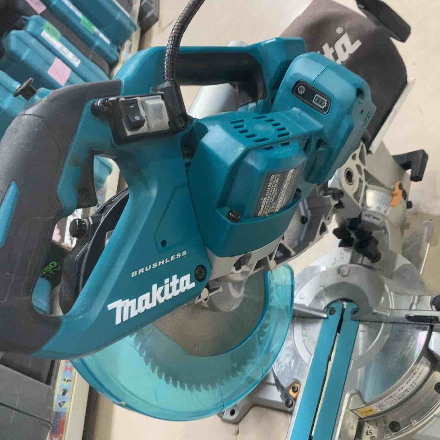 マキタ makita