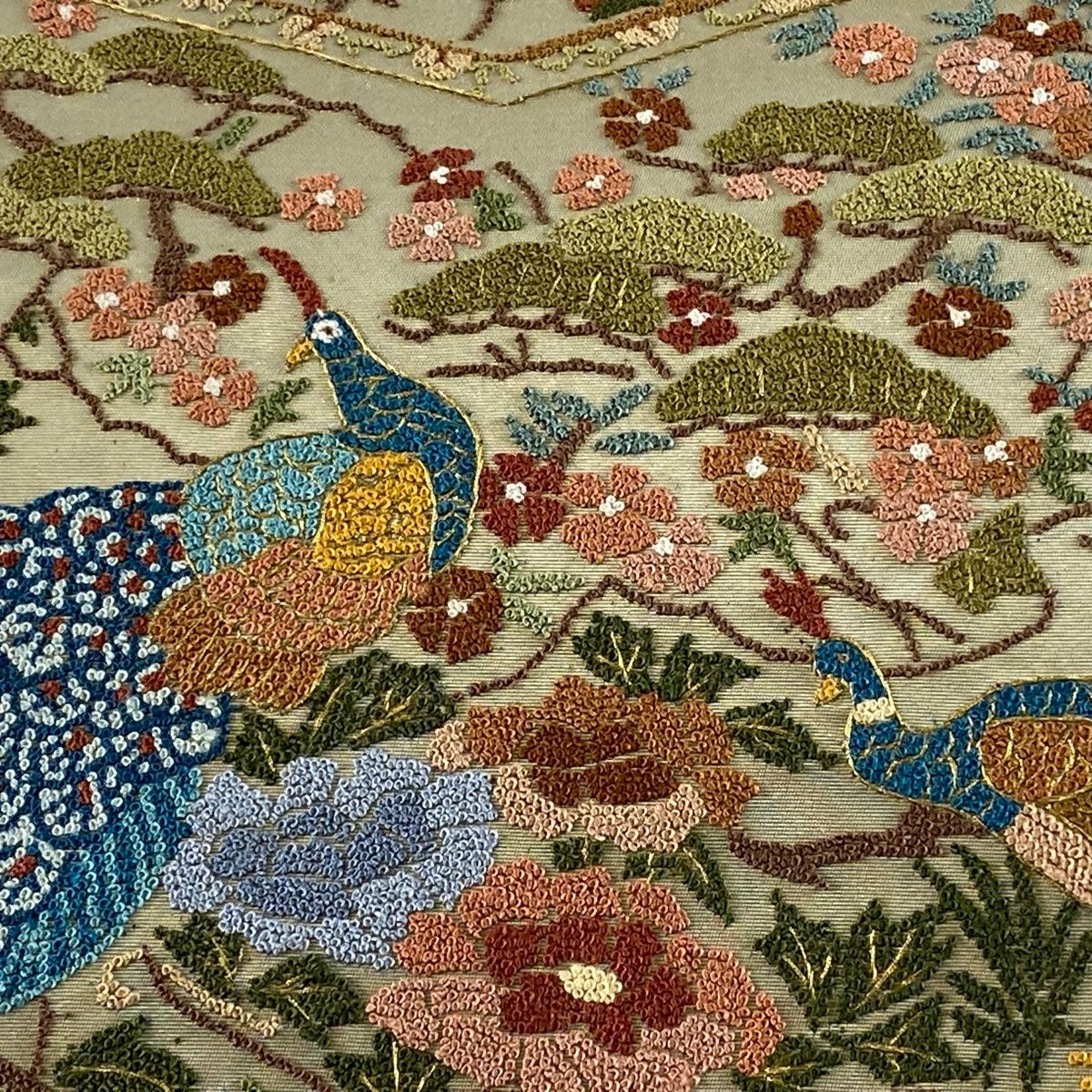 袋帯 美品 逸品 華文 草花 相良刺繍 汕頭刺繍 金色 六通 正絹 袋帯 美