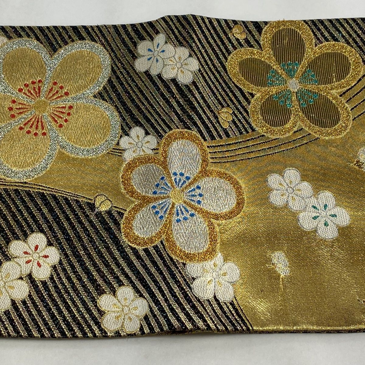 袋帯 秀品 振袖向き 梅 斜縞 金銀糸 箔 金色 六通 正絹 【中古