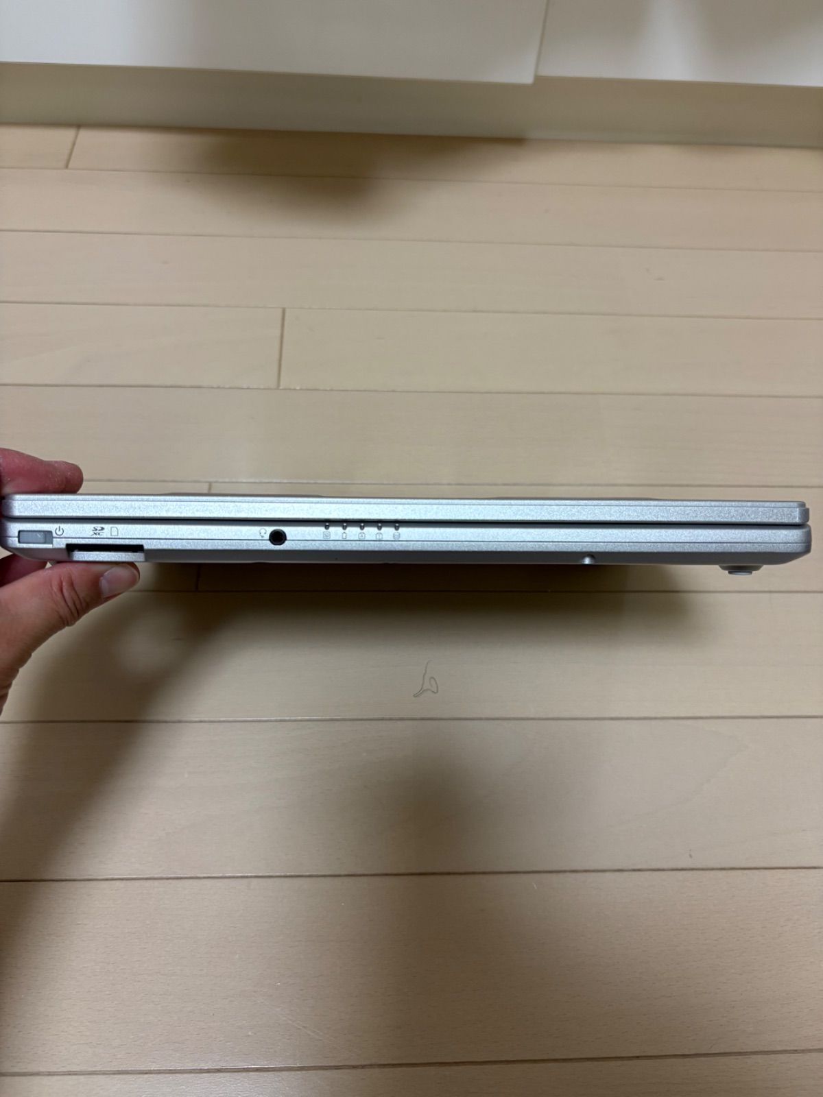 【美品】シルバー Let's note SV8/SSD256GB/メモリ8GB Let's note レッツノート CF-SV8 i5-8365U/メモリ8GB/SSD:256GB/12.1