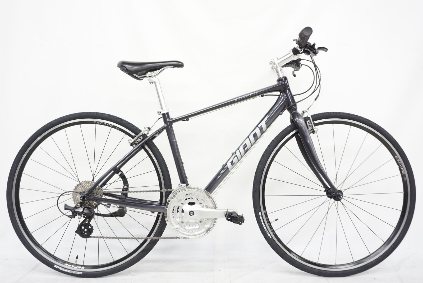 GIANT 「ジャイアント」 ESCAPE R3 2021年モデル クロスバイク / バイチャリ阪急塚口店 rc_ITOJAPW61PYI_Ywqf GIANT 「ジャイアント」 ESCAPE R3 2021年モデル クロスバイク