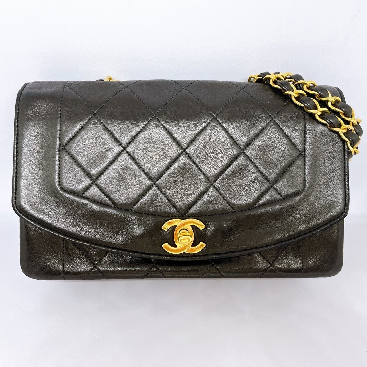 シャネル（CHANEL） ダイアナ22 シングルフラップ チェーンショルダー