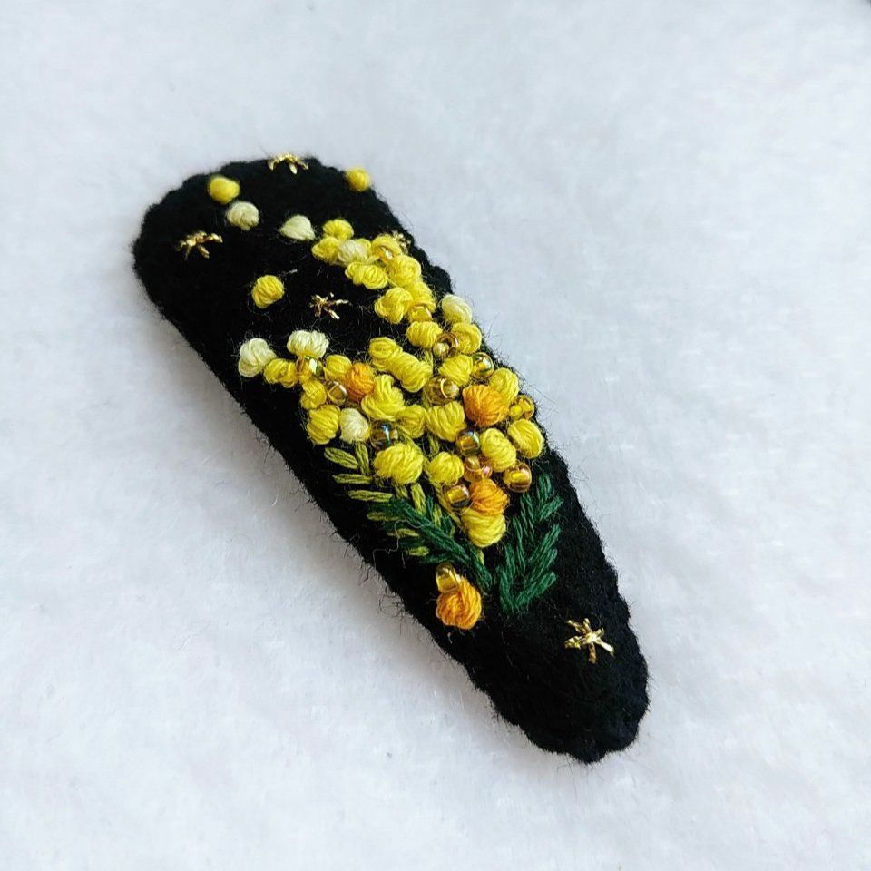 ミモザ☆黒☆6センチパッチンピン - メルカリ