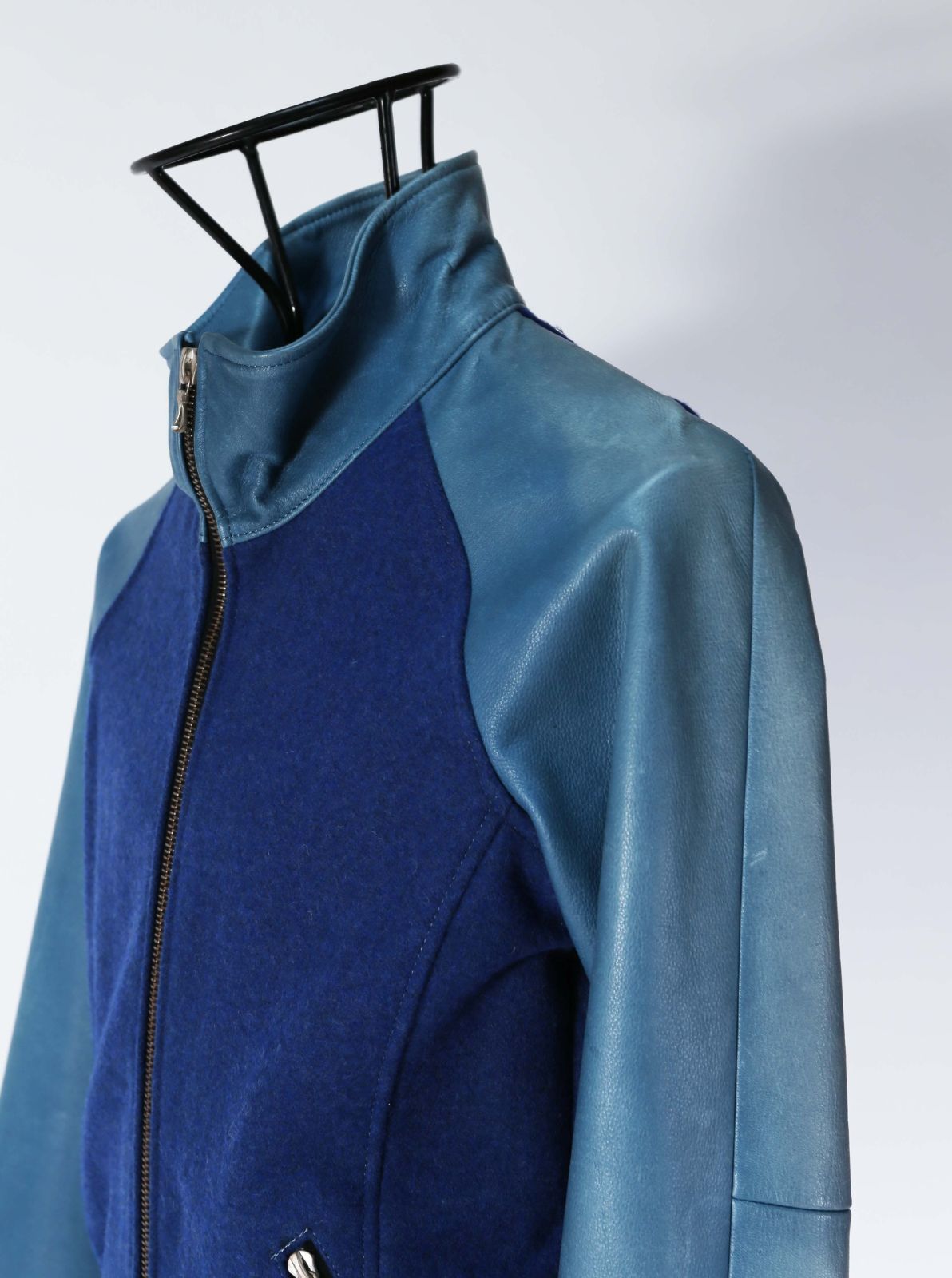 Thee old circus / レザースタジャン - メルカリ