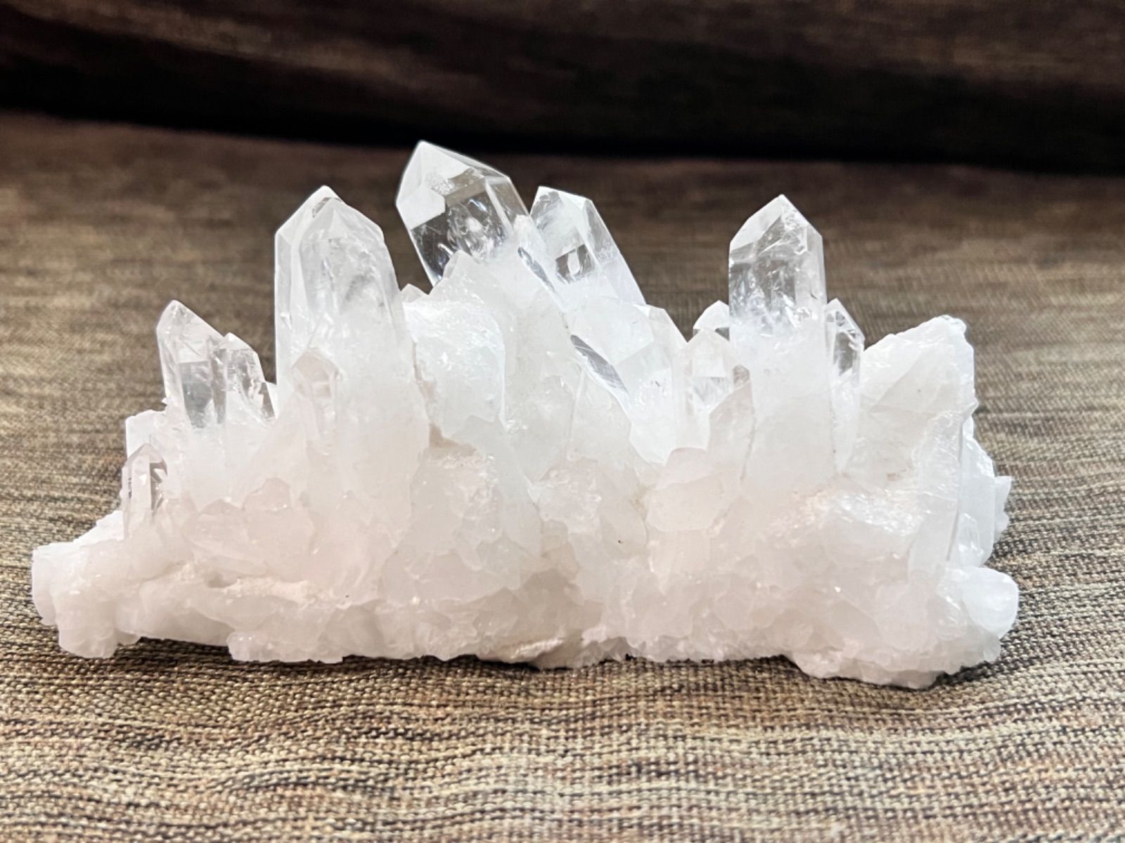 美品 水晶クラスター⑧】天然石 パワーストーン - メルカリ