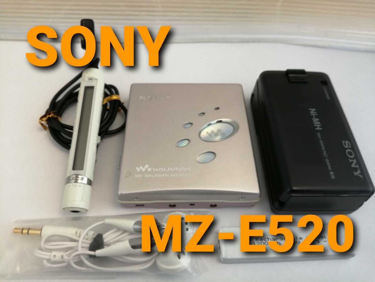 SONY 心許なく MD WALKMAN ソニー MDウォークマン MZ-E520 動作品