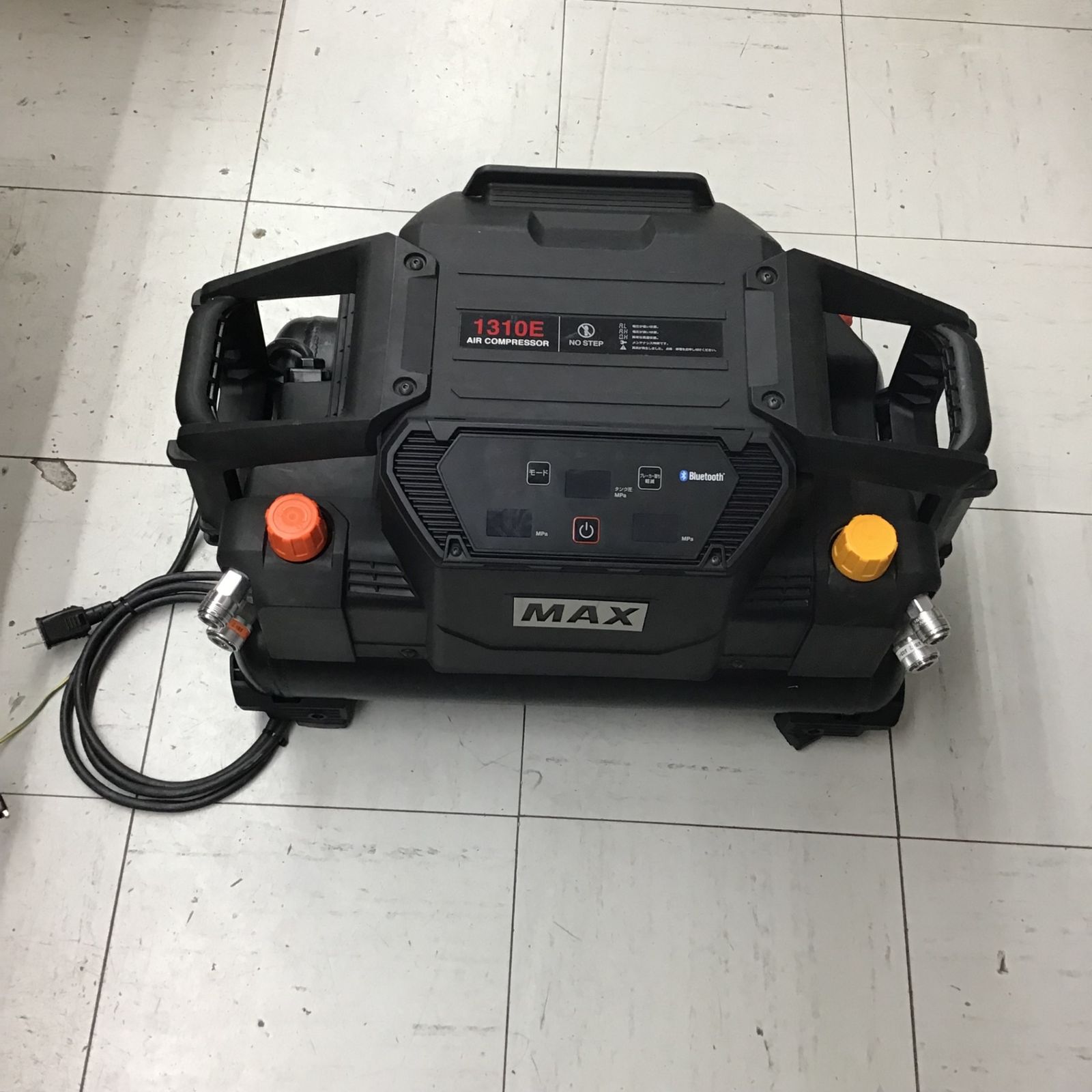 【中古品】 マックス/MAX エアコンプレッサー AK-HL1310E_ブラック 【鴻巣店】