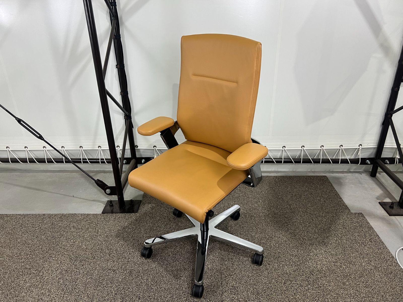 ウィルクハーン  ON  175/71  本革　中古 ウィルクハーン ON 175/71 本革 中古の通販 by E shop｜ラクマ