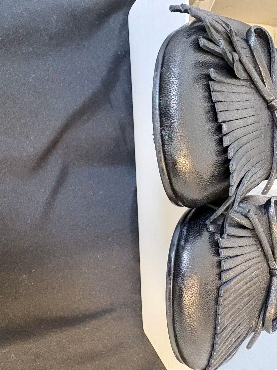 フラットシューズ