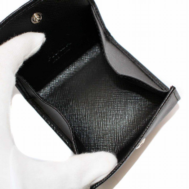 新品未使用✨プラダ　1M0935 コインケース　サフィアーノトライアングル PRADA （未使用保管品）プラダ サフィアーノ 三角ロゴ プレート