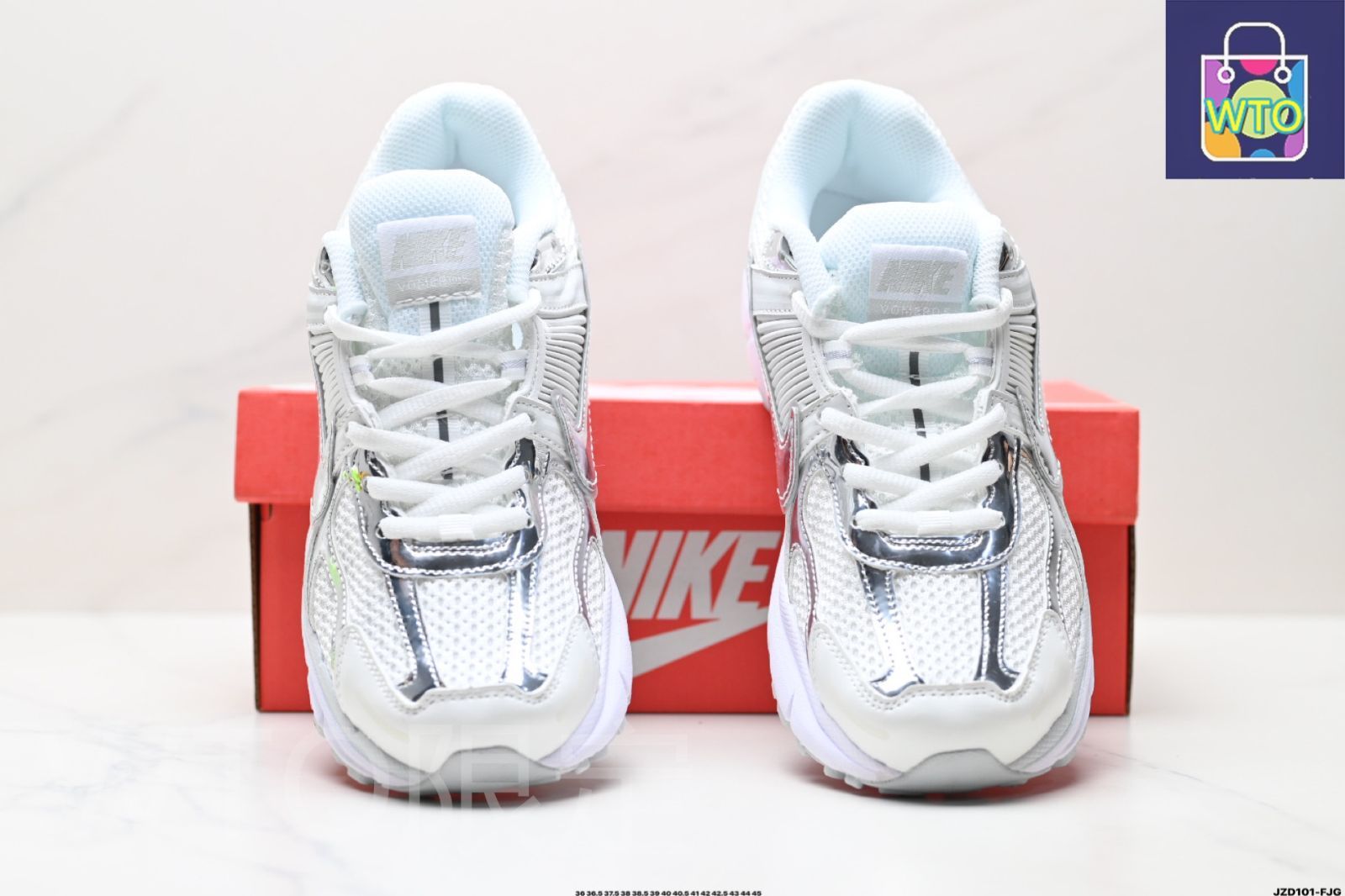 今日 ナイキ Nike Zoom Vomero 5 マラソンレトロランニング 代レジャースポーツジョギングシューズ -WTO輸入1