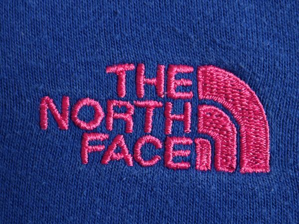 【お得なクーポン配布中!】 ノースフェイス スウェット フード パーカー レディース XS 古着 The North Face トレーナー スエット 裏起毛 ロゴ 刺繍 アウトドア ブルー