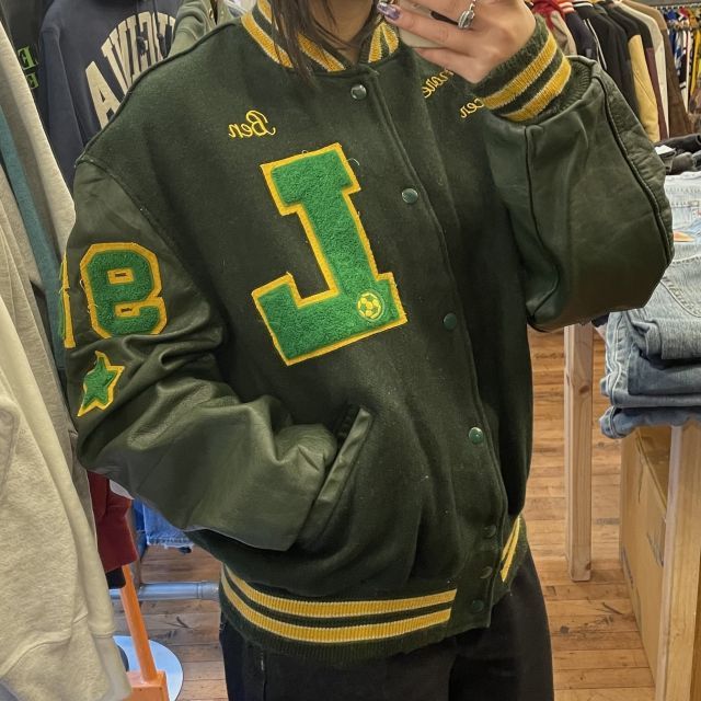 【USED/レザースタジャン】