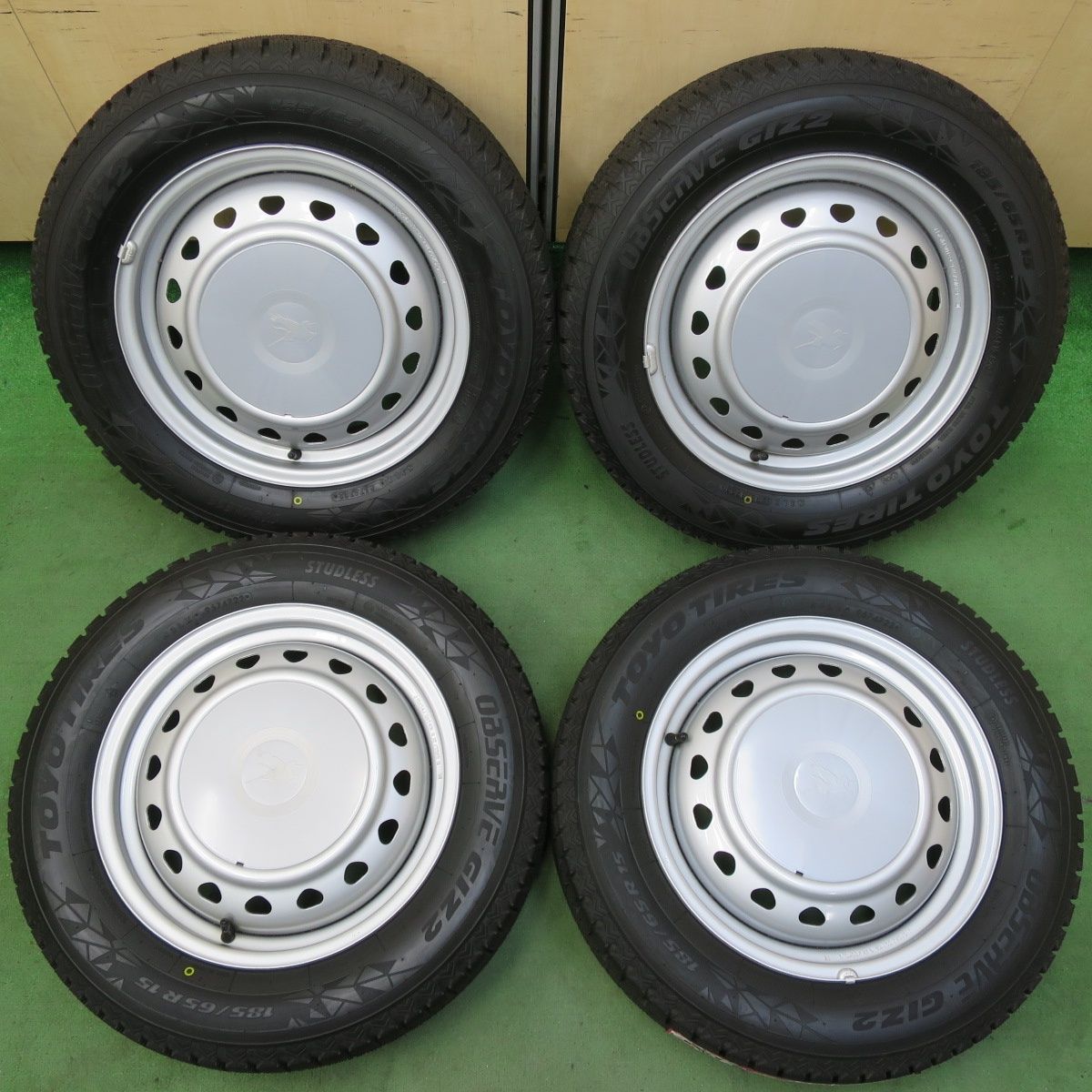 22年 スタッドレス 185|65R15 トーヨー オブザーブ GIZ2 スチール ホイール 15インチ PCD100 114.3|4H マルチ 5050501イス