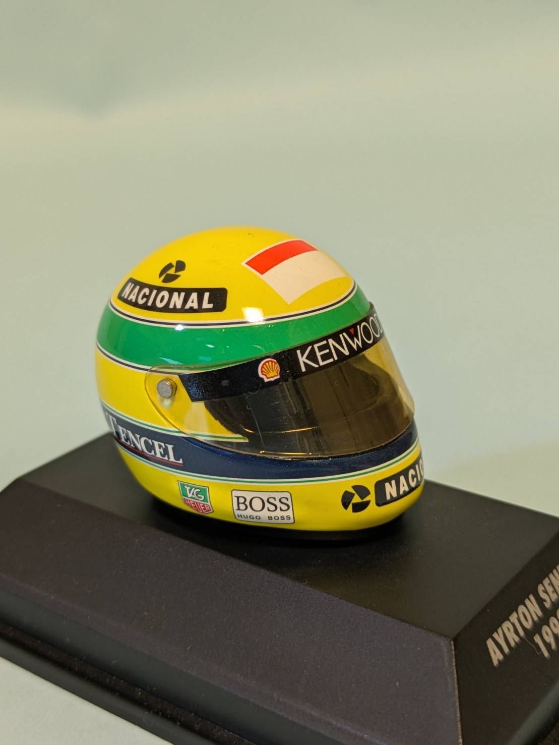 ミニチャンプス1/8 アイルトンセナヘルメットコレクション 1993