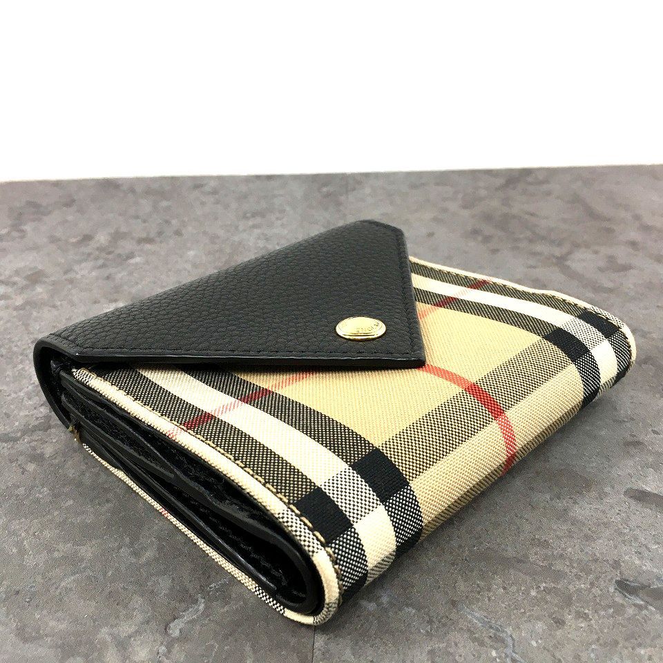 送料込み！ 極美品 BURBERRY 二つ折り財布 チェック ブラック 300  