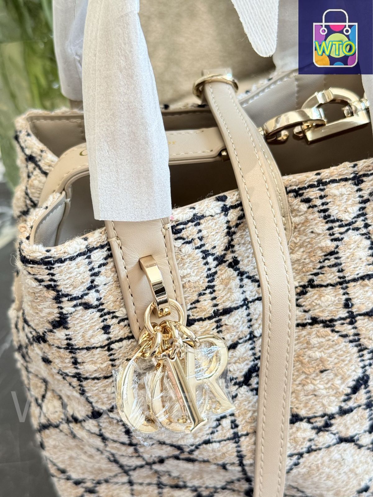 今日WTO】Dior Toujours Vertical Small Tote ディオール トゥ
