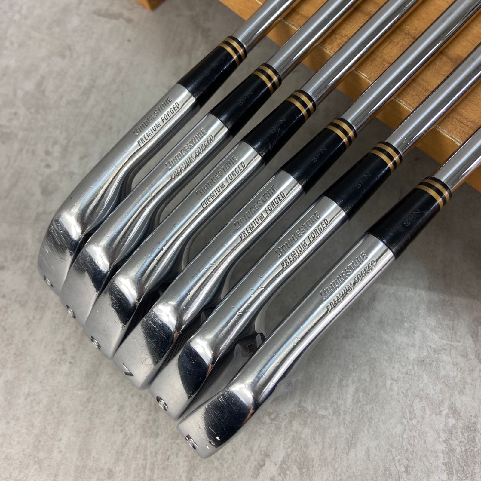 ブリヂストン ツアーステージ ViQ FORGED 7本セット NSPRO750GH S