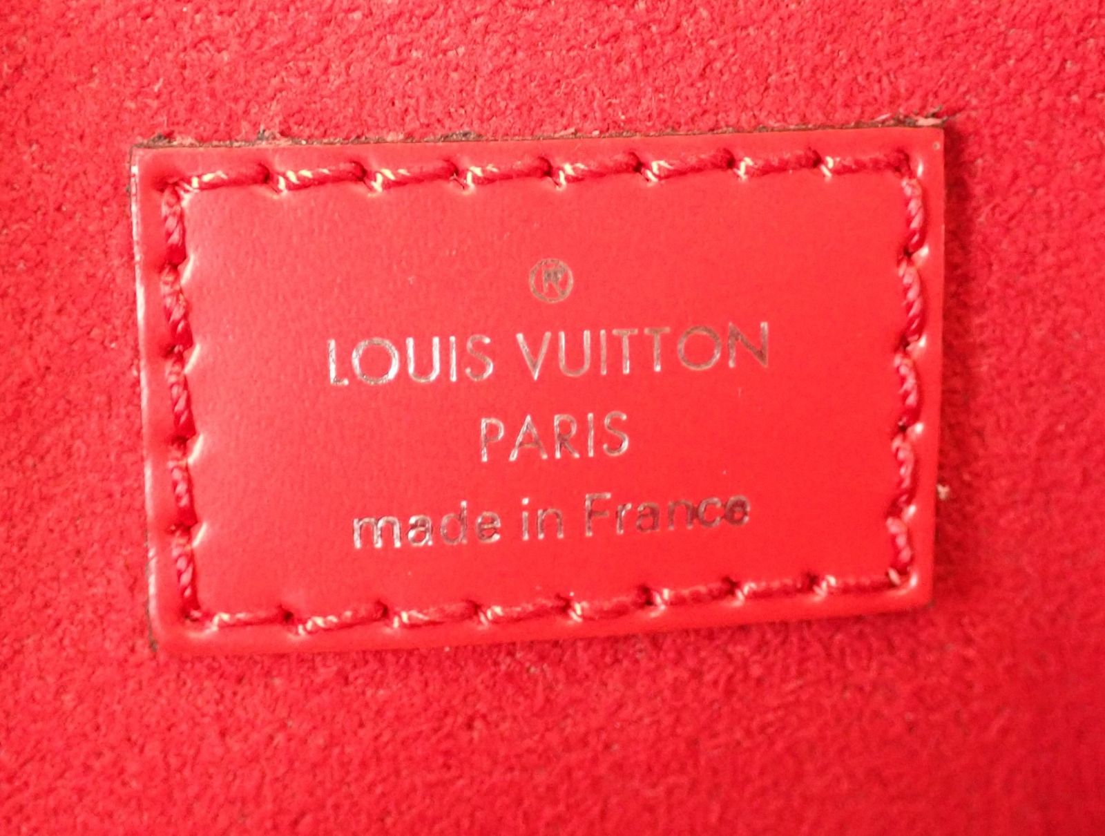 美品 LOUIS VUITTON(ルイヴィトン) ナノアルマ M50516 エピ レッド 