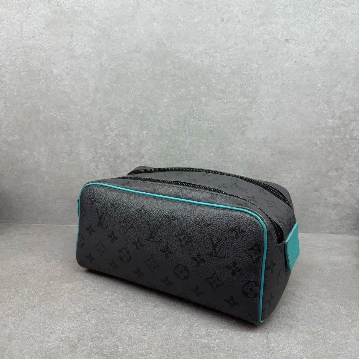 OS Louis Vuitton ルイヴィトン モノグラム ドープ キット ポシェット トワレット ポーチ