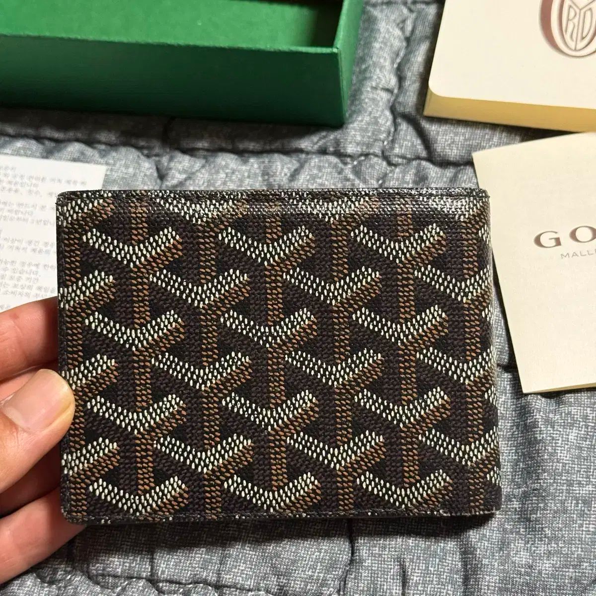 GOYARD ゴヤール ヴィクトワール ウォレット 財布 ジェットブラック 新品 楽天市場】ゴヤール GOYARD ヴィクトワールウォレット ジェット