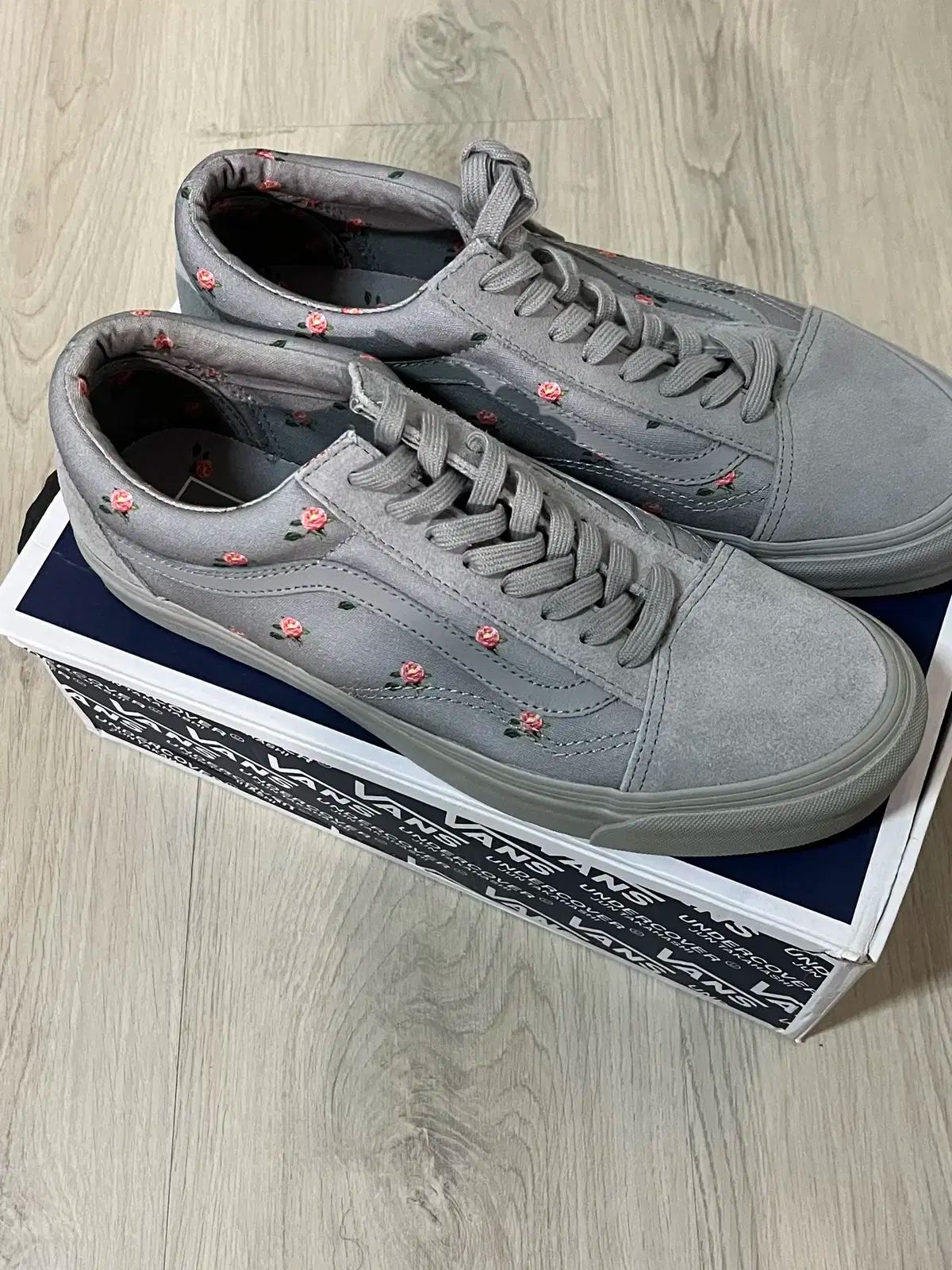 270 VANS(バンズ) ボルト x UNDERCOVER(アンダーカバー) OG オールドスクール LX ライト グレー