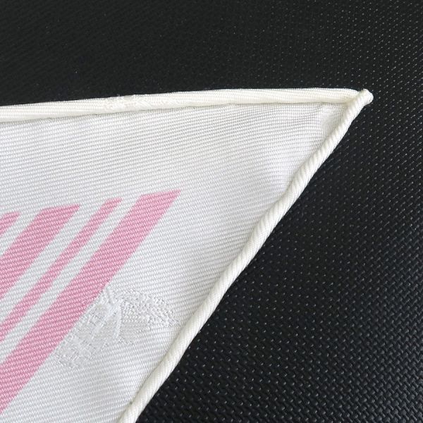 エルメス カレ・トライアングルチャーム 【Bランク】【中古】 2022年  