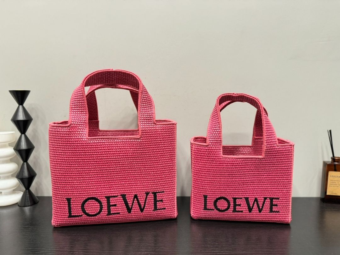 今日 Loewe ?意威 Anagram Basket 刺?徽?草???物袋 価格