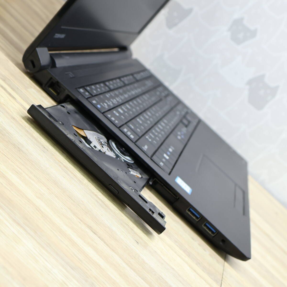 ☆美品 高性能8世代4コアi5！SSD256GB メモリ16GB☆B65/M Core i5-8350U Webカメラ Win11 MS  Office2019 H&B ノートパソコン☆P84306 - メルカリ