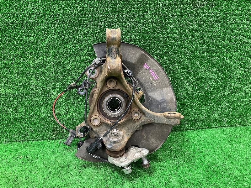 ヤリス MXPA15 右フロントナックルハブ X 4WD 43211-K0010 202