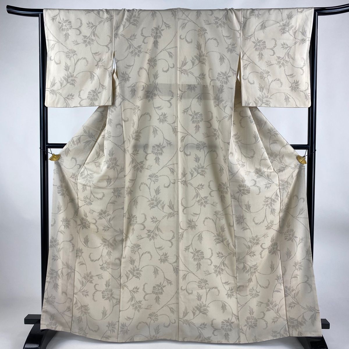 紬 身丈166cm 裄丈65.5cm M 袷 格子 黄土色 正絹 逸品 【中古】（紬  