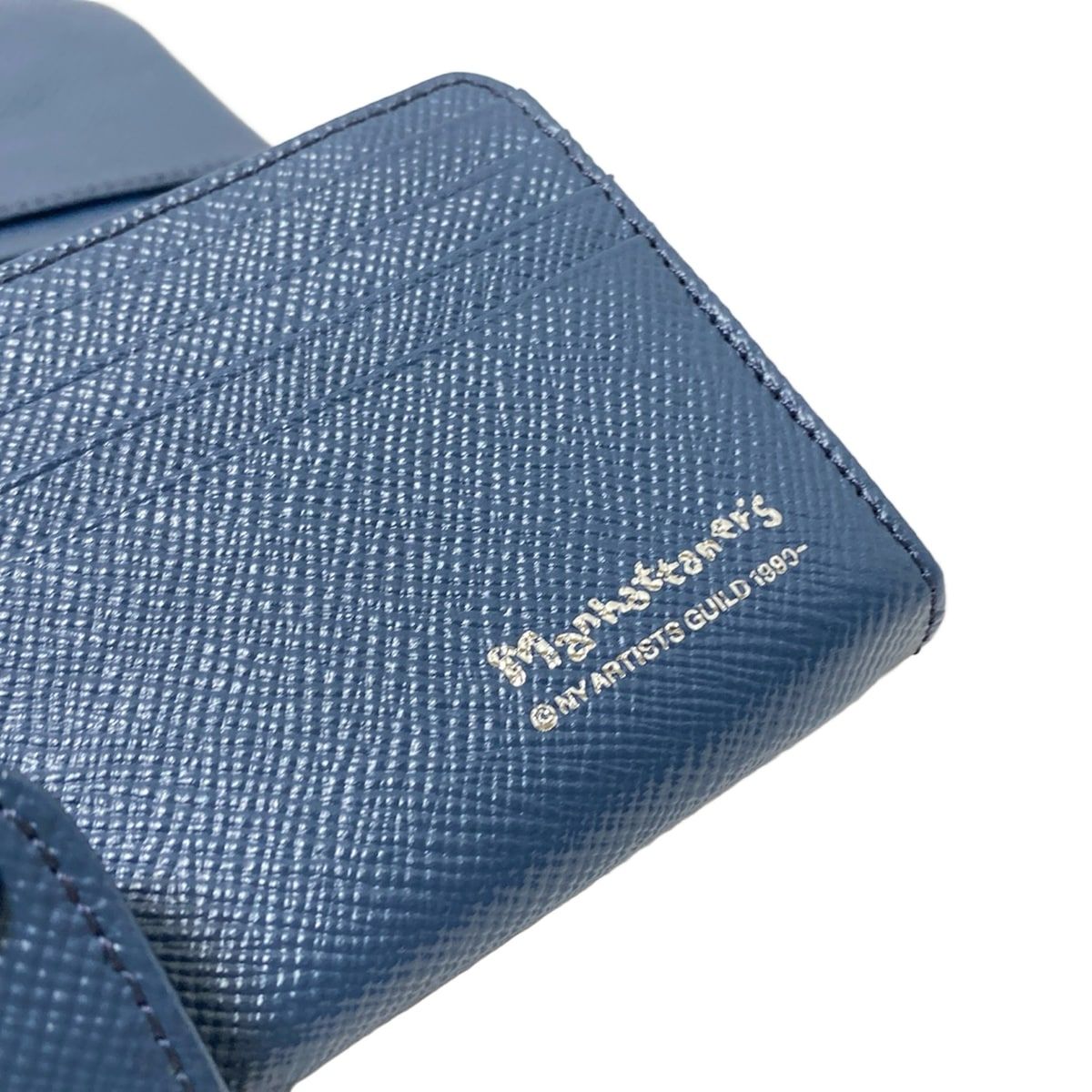 - ネイビー×アイボリー×マルチ