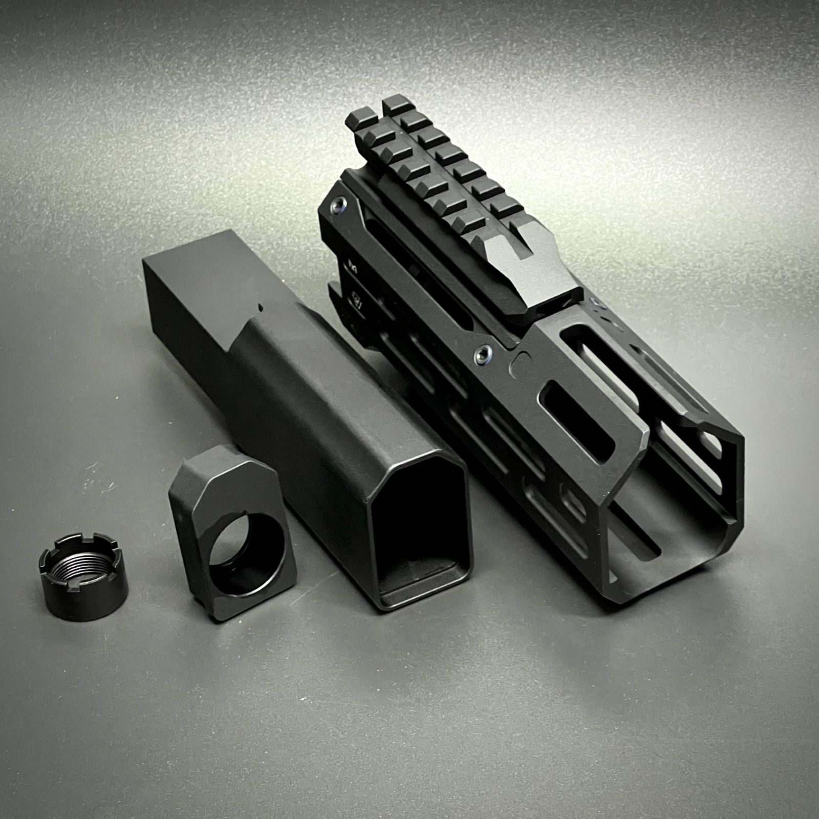 新品】 CZ Scorpion EVO3用 STRIKE 6″ HANDGUARD Black - メルカリ