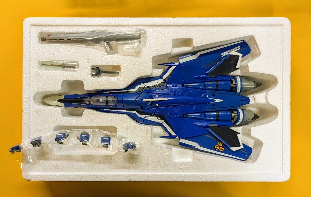 バンダイ DX超合金 VF-25G メサイアバルキリー(ミハエル・ブラン機