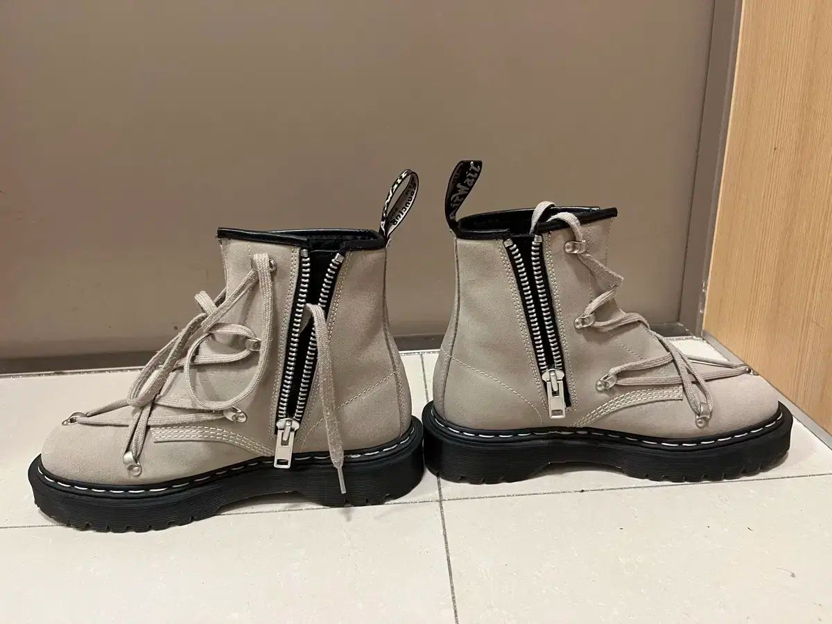 MARTENS ドクターマーチン